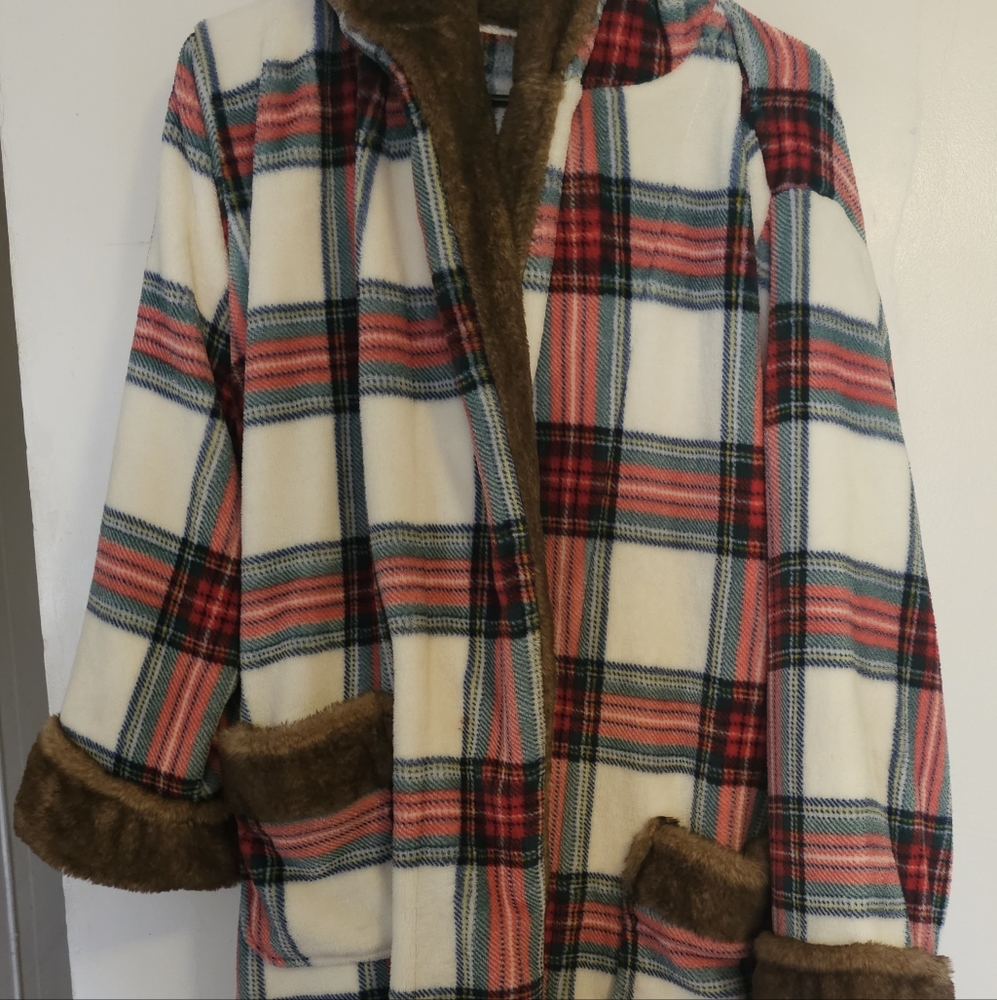 Members Mark Adult Plush Robe